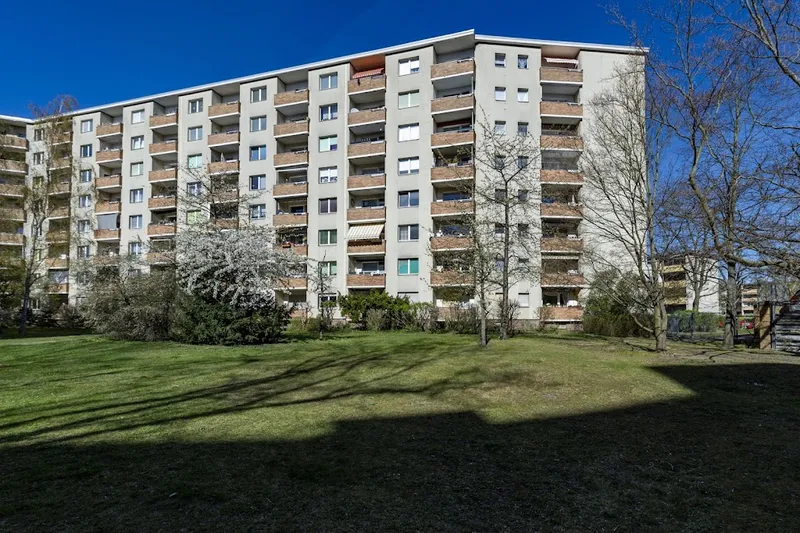 Große 3-Zimmer-Wohnung — photo 1